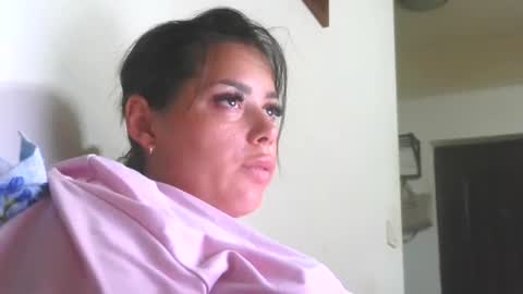 prettyjulliette online show from August 9, 7:29 pm