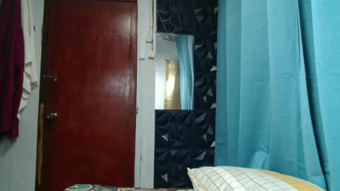 prettylittle_lady online show from June 22, 3:25 am