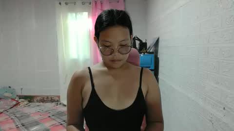 olivia for short oliv online show from January 7, 5:33 am