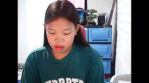 olivia for short oliv online show from February 4, 2:39 am