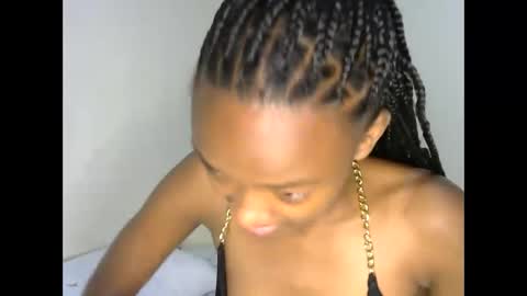 prettyquiny254 online show from October 3, 4:21 am