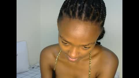 prettyquiny254 online show from October 4, 5:05 am