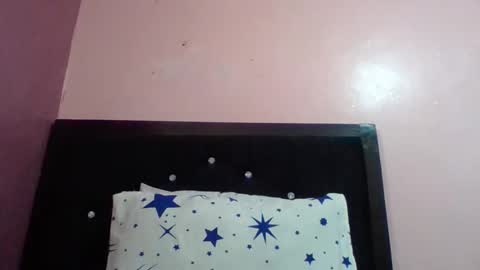 prettywendy21 online show from February 3, 6:00 am