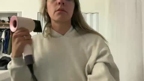 prettyyykittyyy22 online show from February 3, 1:13 am