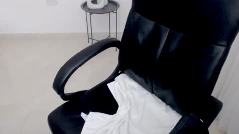 valery dollx online show from February 11, 12:47 am