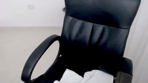 valery dollx online show from January 17, 1:15 am