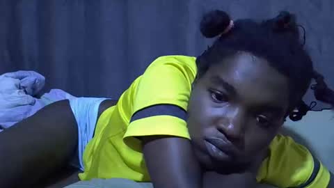 princess_scovia online show from December 3, 3:51 am