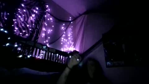 Holly love online show from November 16, 4:58 am