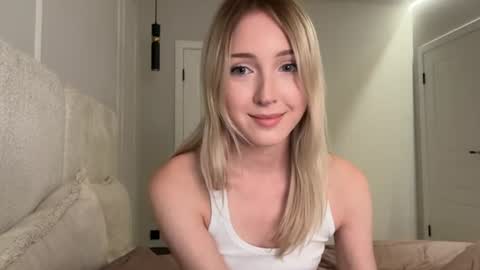 Kate online show from July 12, 5:38 pm