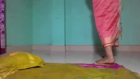 Priyonti ganguli online show from February 13, 1:40 am