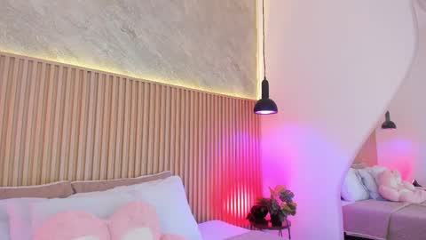 Profana Red online show from March 9, 2:21 pm