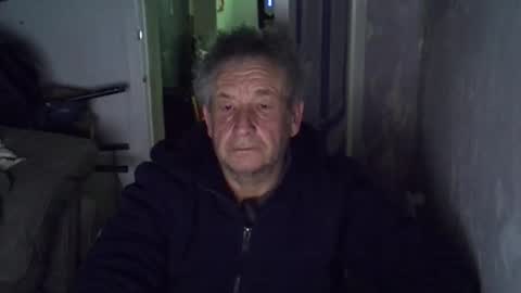 projectorepson online show from December 18, 9:32 pm