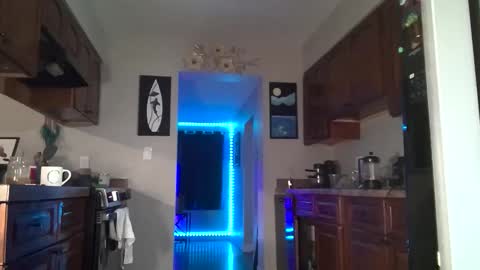 Properfuct online show from April 6, 4:32 am