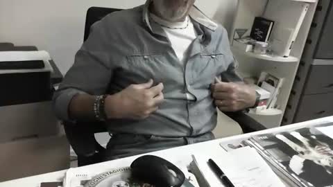 mature hairy guy online show from September 18, 4:44 pm