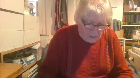 proudwelshman online show from December 5, 7:44 pm