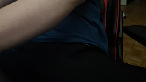 pryli27 online show from March 19, 12:49 am