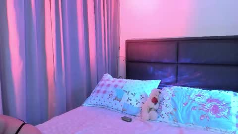 psycatt_ online show from October 8, 1:35 am