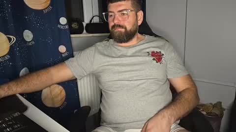 Snapshot of ptoku1985 chatting on October 9, 7:03 am ptoku1985 online show from October 9, 7:03 am