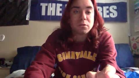 Snapshot of puckhalliwell chatting on October 26, 9:03 pm Puck Halliwell online show from October 26, 9:03 pm