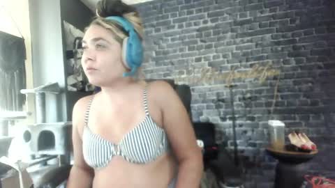 Krystle online show from July 13, 2:31 pm