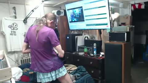 puff0169 online show from April 19, 12:55 am