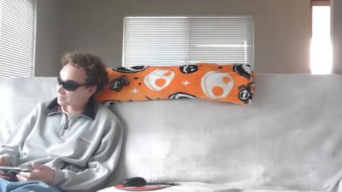 pufftropica online show from January 6, 8:13 pm