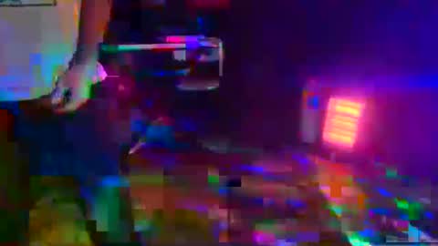 punkrunr083 online show from October 4, 9:40 am