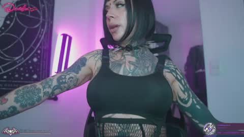 punkyfoxx online show from April 14, 5:27 pm