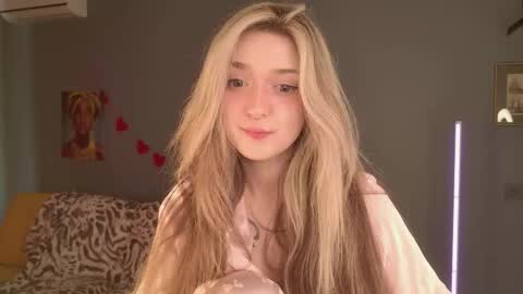 Bella online show from March 8, 5:33 am