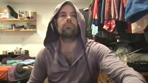 Purple online show from March 1, 2:05 am