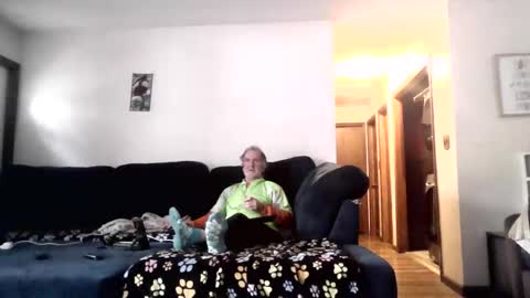 Snapshot of pussy_licker0127 chatting on October 28, 4:52 pm Mark online show from October 28, 4:52 pm