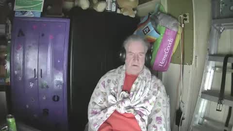 Snapshot of pussy_licker0127 chatting on February 18, 6:15 am Mark online show from February 18, 6:15 am