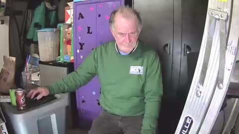 Snapshot of pussy_licker0127 chatting on December 7, 10:17 am Mark online show from December 7, 10:17 am