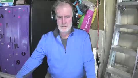 Snapshot of pussy_licker0127 chatting on March 1, 4:11 pm Mark online show from March 1, 4:11 pm