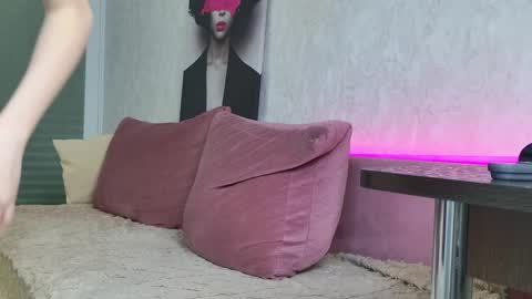 Dasha online show from January 18, 7:45 pm