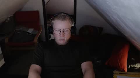 Snapshot of pussylovercb chatting on September 22, 8:40 am pussylovercb online show from September 22, 8:40 am