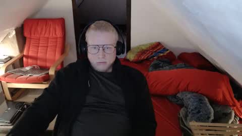 Snapshot of pussylovercb chatting on October 27, 9:09 am pussylovercb online show from October 27, 9:09 am