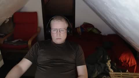 Snapshot of pussylovercb chatting on October 25, 9:15 pm pussylovercb online show from October 25, 9:15 pm