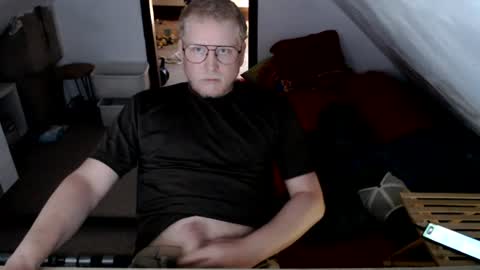 pussylovercb online show from June 15, 10:29 am