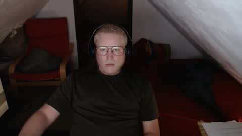 Snapshot of pussylovercb chatting on September 19, 8:34 pm pussylovercb online show from September 19, 8:34 pm