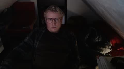 Snapshot of pussylovercb chatting on October 20, 10:09 am pussylovercb online show from October 20, 10:09 am