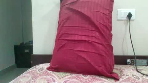 pussysmasher0804 online show from January 4, 7:13 am