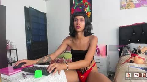 putinaicolls online show from March 21, 6:23 pm