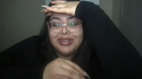 Prettypink Tinyhole online show from January 7, 10:01 am