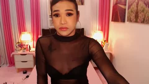 Snapshot of pythoncock4u chatting on January 3, 12:07 pm Queen Agatha online show from January 3, 12:07 pm