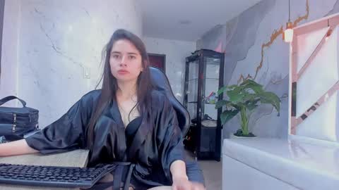 Qetsyah online show from April 1, 1:41 pm