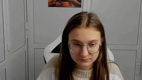 Amelie online show from April 7, 7:54 am