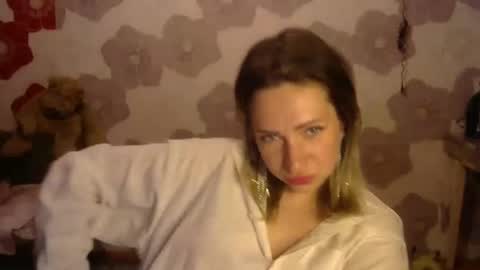 Queen Daenerys online show from September 15, 8:43 pm