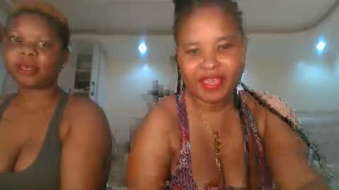 Queen kikih online show from May 11, 4:04 pm