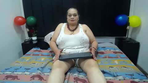 VickyBoobss online show from November 19, 9:13 pm